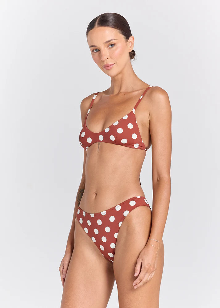 Poolside Paradiso: Seaside Isola Bikini Top in Sienna